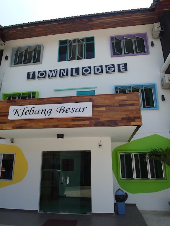 Klebang Besar Townlodge Malacca Bagian luar foto